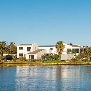 Apartment Vlei Cove, Cape Town